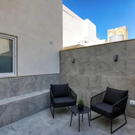 Urban 19 Residences Urban Escape Inn